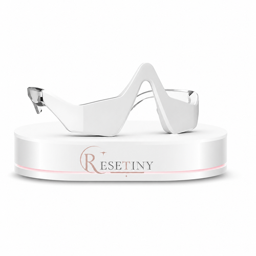 RevitalEyes 2-in-1 Red Light Therapy + EMS to Erase Eye Bags